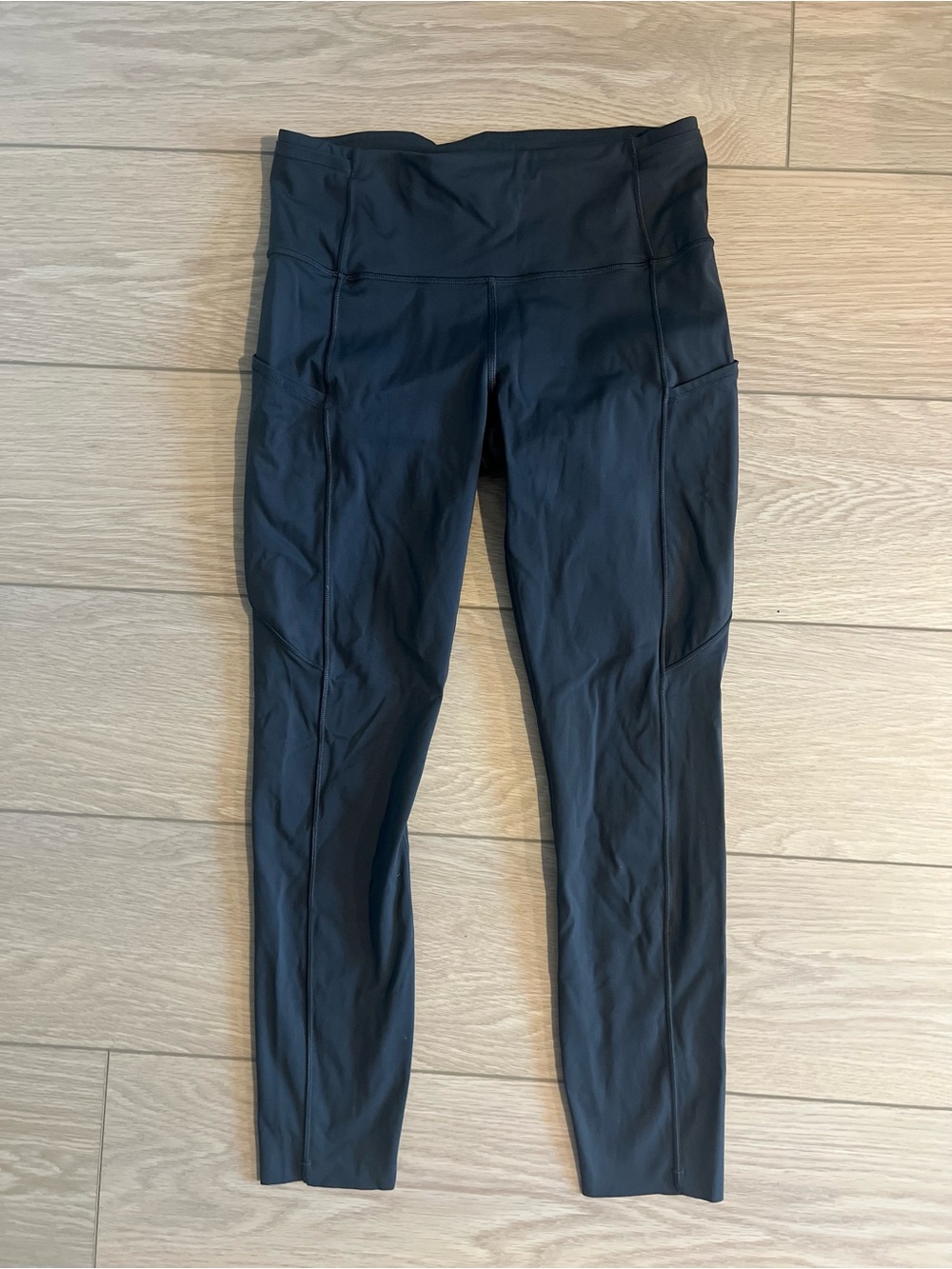 Lululemon fast and free 7/8 length leggings gray size 8